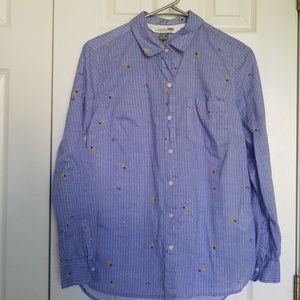 Old Navy ladies blouse buttoned